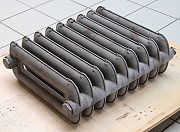 Gut 160 gusseiserne, historische Radiatoren